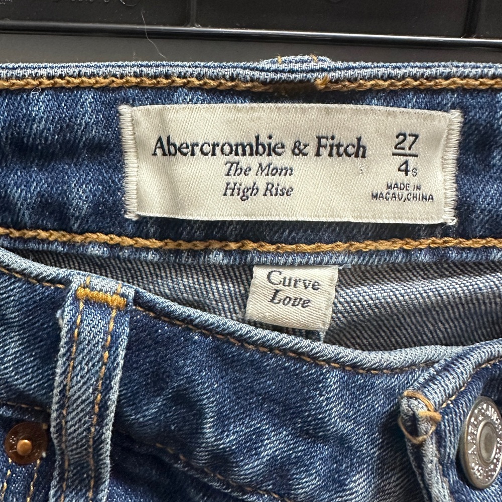 Abercrombie & Fitch Blue High Rise Women’s Jeans